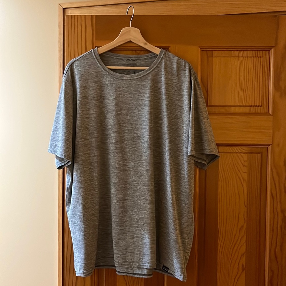 Men’s Patagonia XXL capilene shirt